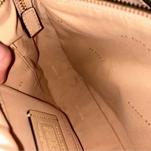 Coach Sutton shoulder bag style 52548 cream leather pebbled classic winter purse - Picture 15 of 15